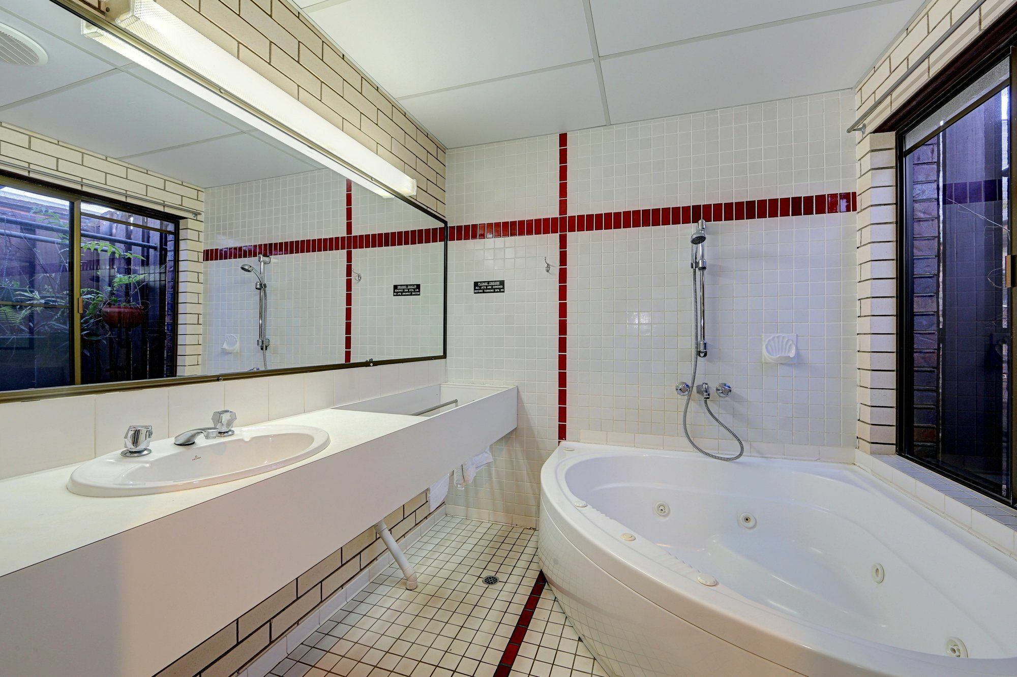 Chalet Motor Inn Bundaberg Dış mekan fotoğraf